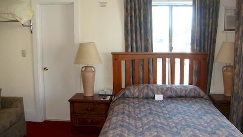 The Moulton Hotel 2*