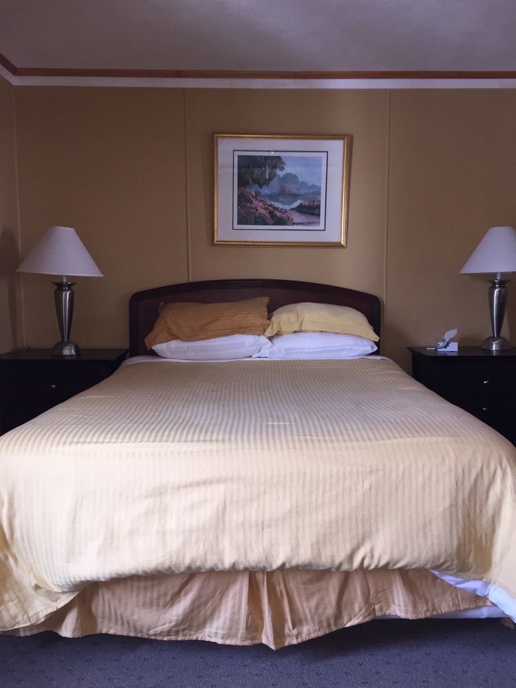 The Moulton Hotel Hampton