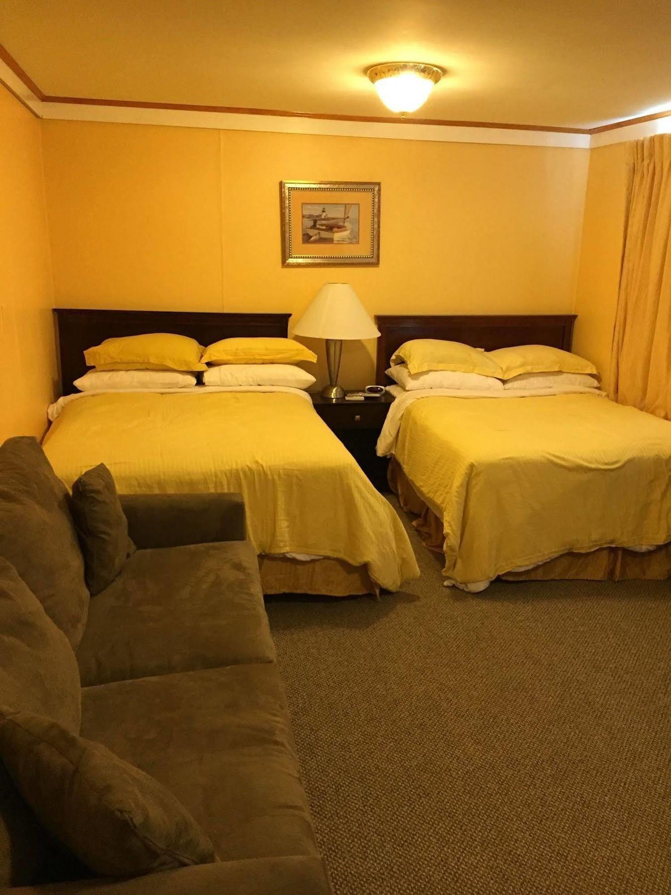 The Moulton Hotel