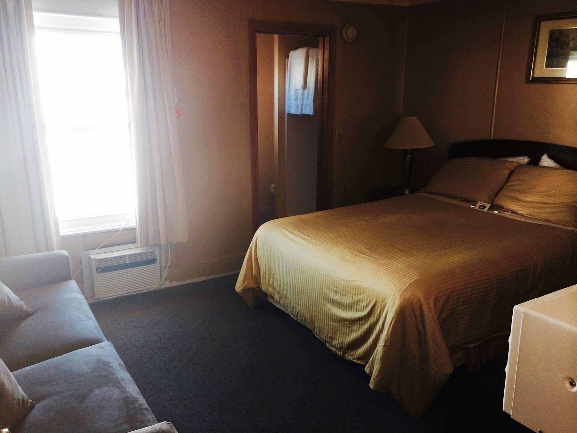 Hotel The Moulton Hampton